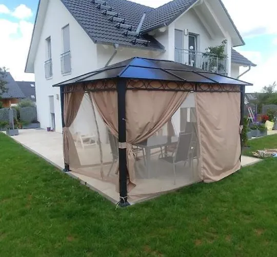 Neu! Maria Buch 公寓